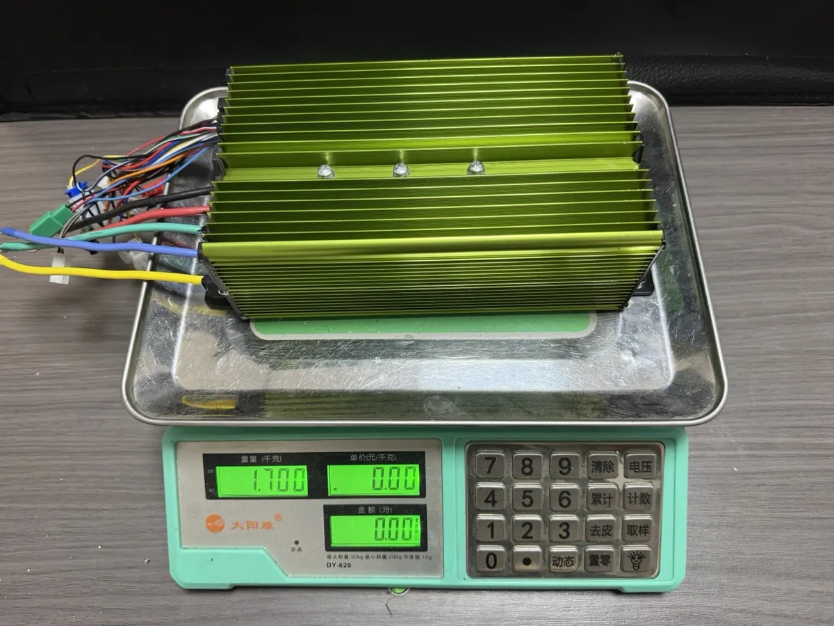 Electric tricycle controller