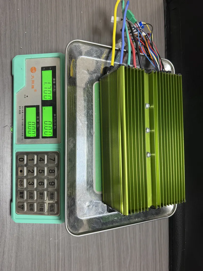 Electric tricycle controller